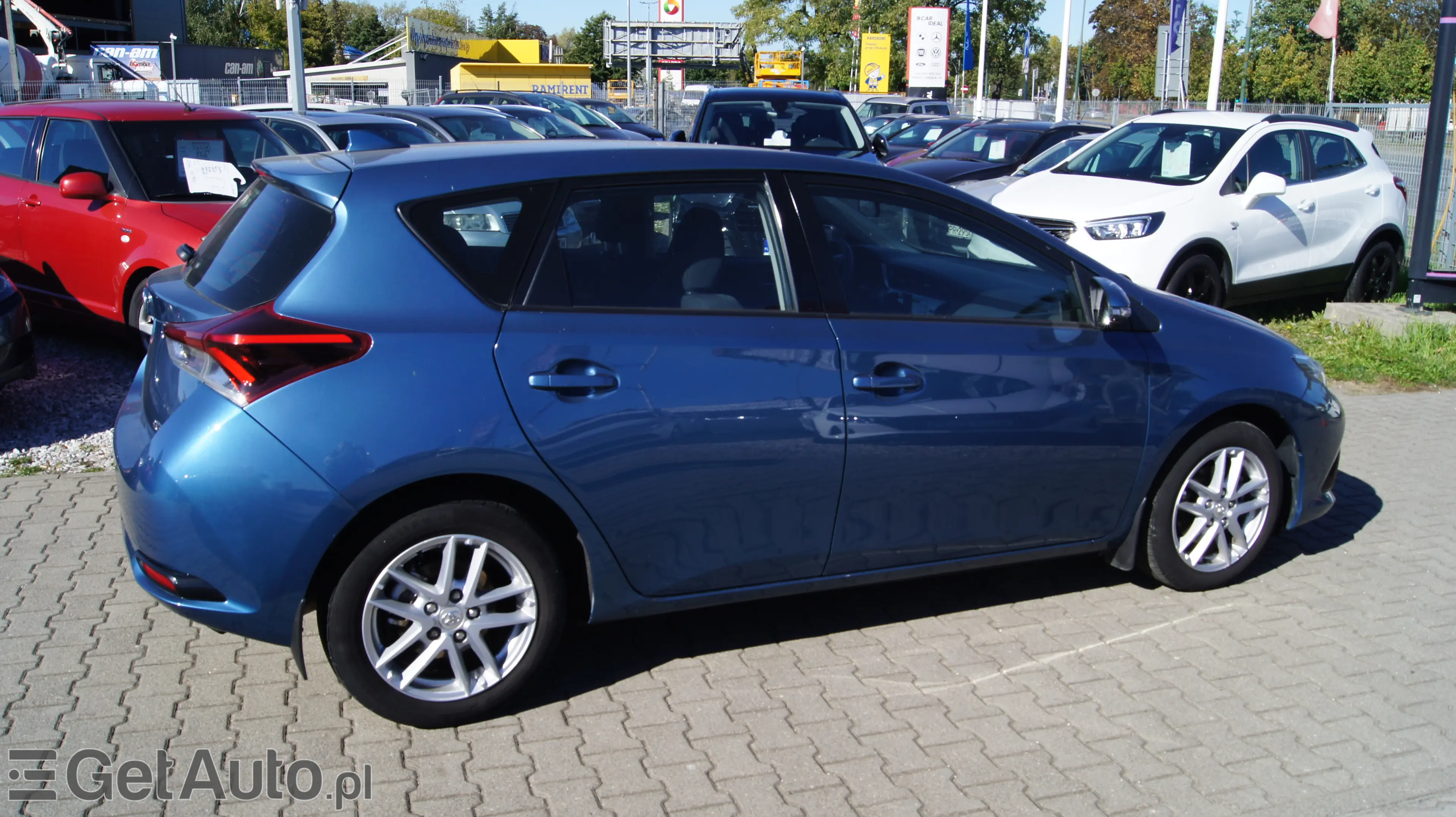 TOYOTA Auris Active