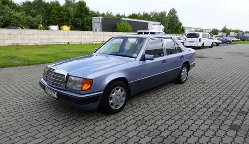 MERCEDES-BENZ W124 