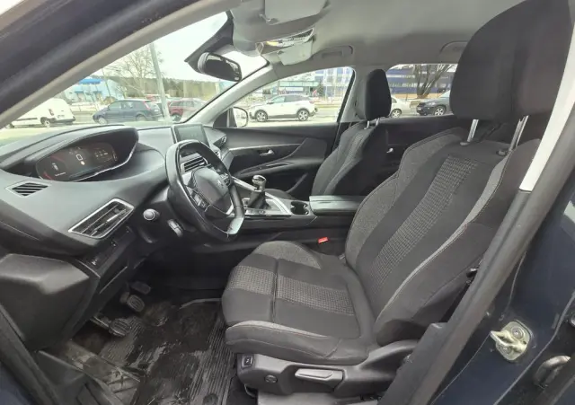 PEUGEOT 3008 1.2 PureTech Active S&S