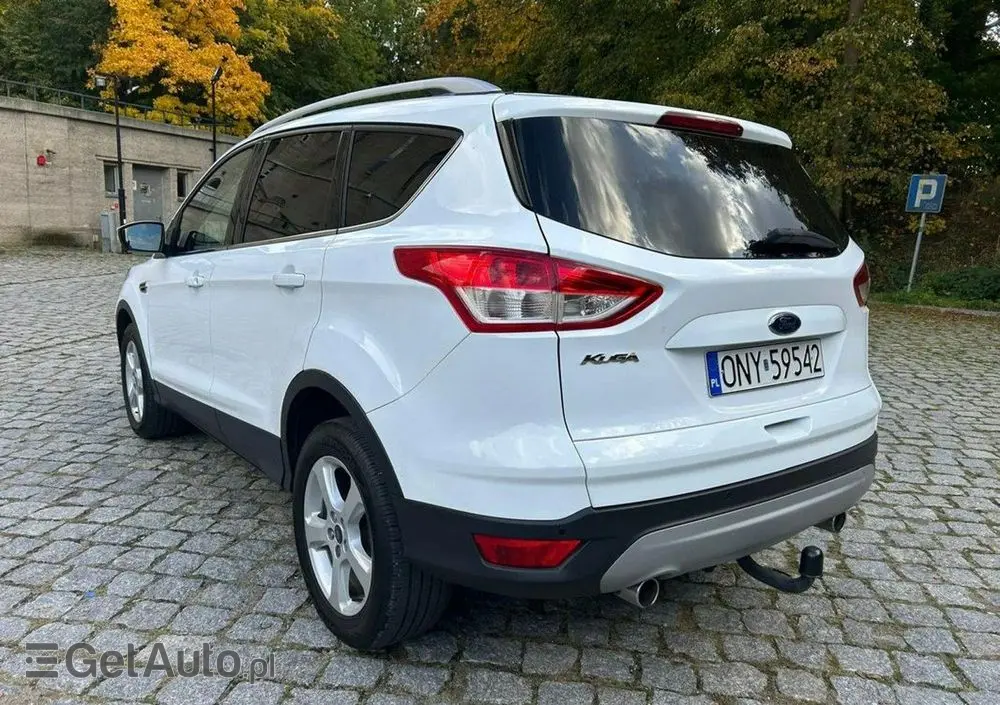 FORD Kuga 2.0 TDCi 2x4 Titanium