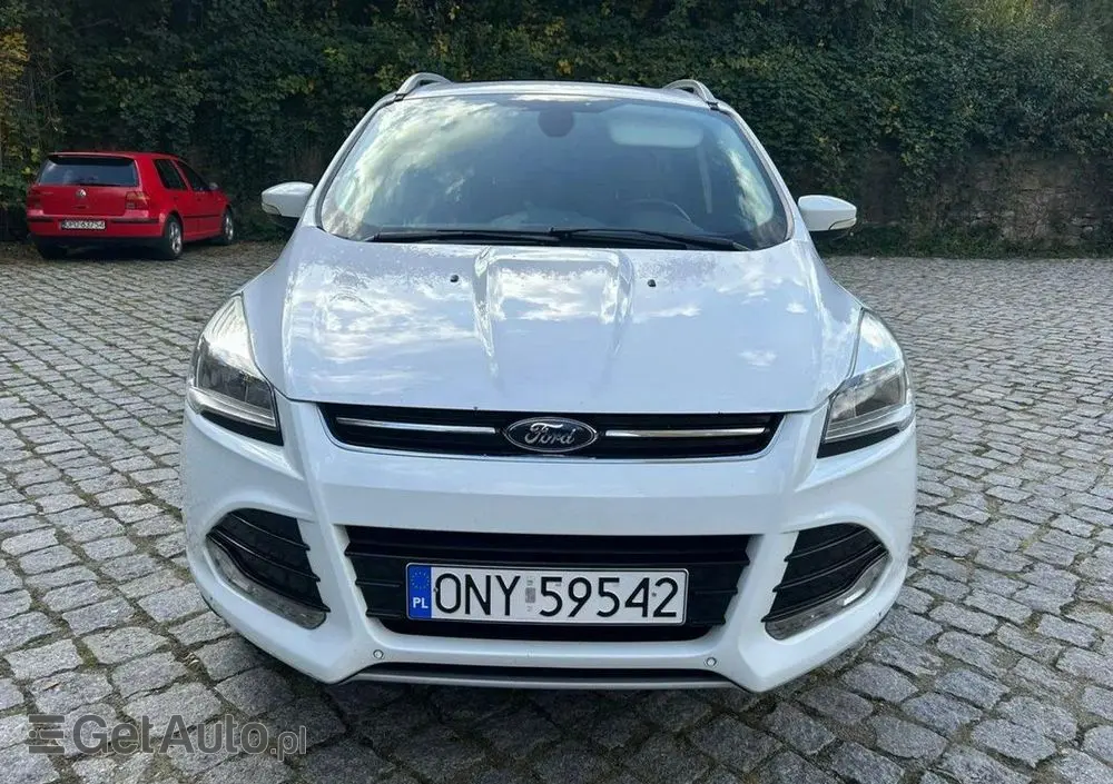 FORD Kuga 2.0 TDCi 2x4 Titanium
