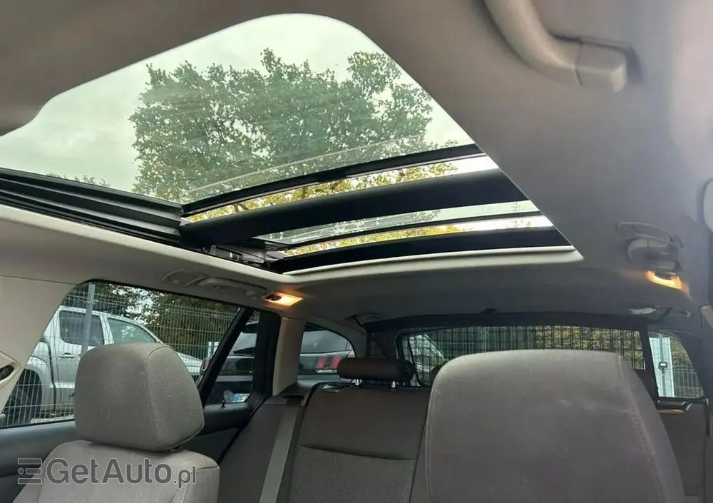 FORD Kuga 2.0 TDCi 2x4 Titanium