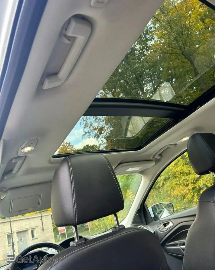 FORD Kuga 2.0 TDCi 2x4 Titanium