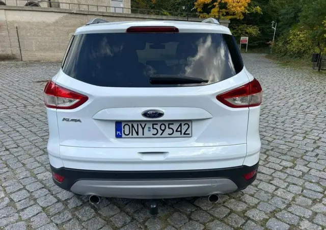 FORD Kuga 2.0 TDCi 2x4 Titanium