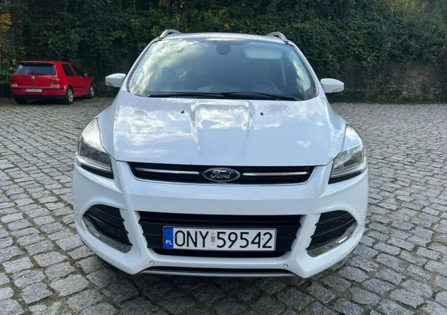 FORD Kuga 2.0 TDCi 2x4 Titanium