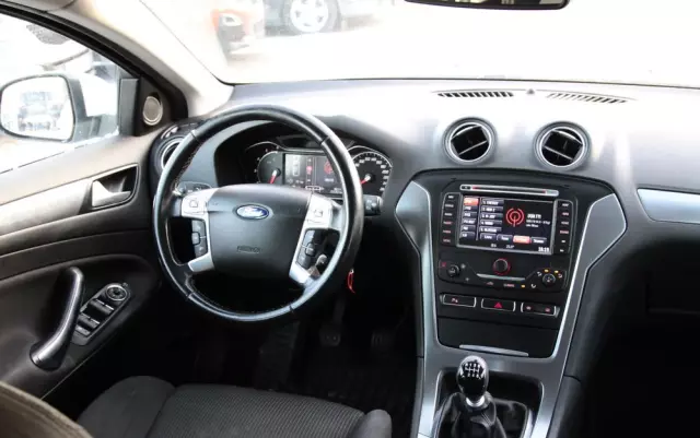 FORD Mondeo Turnier 2.0 TDCi Business Edition