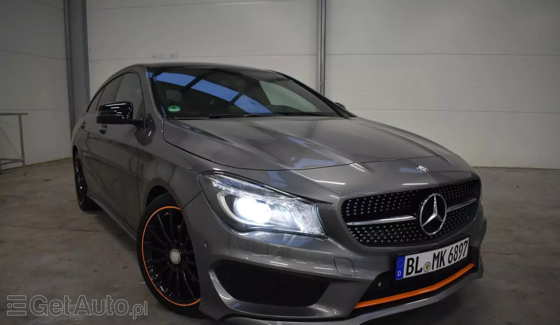 MERCEDES-BENZ CLA 