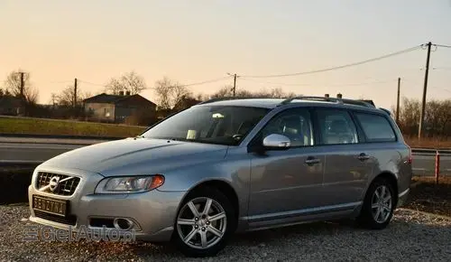 VOLVO V70 