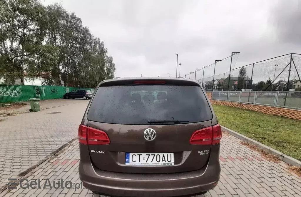 VOLKSWAGEN Sharan 