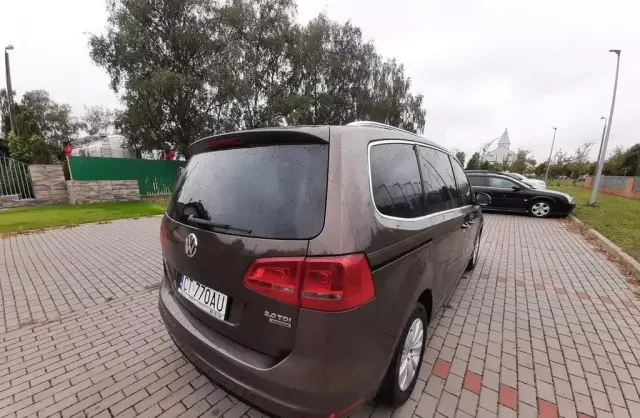 VOLKSWAGEN Sharan 