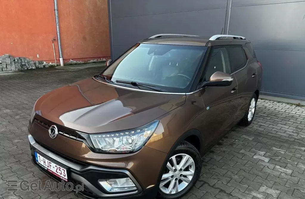 SSANGYONG XLV 