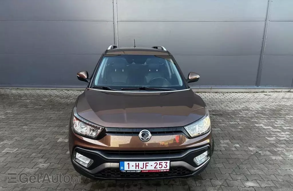 SSANGYONG XLV 