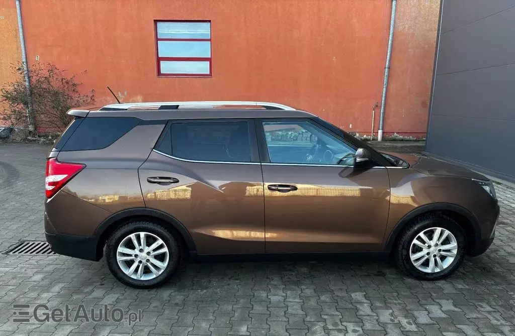 SSANGYONG XLV 