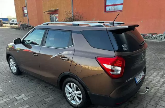 SSANGYONG XLV 