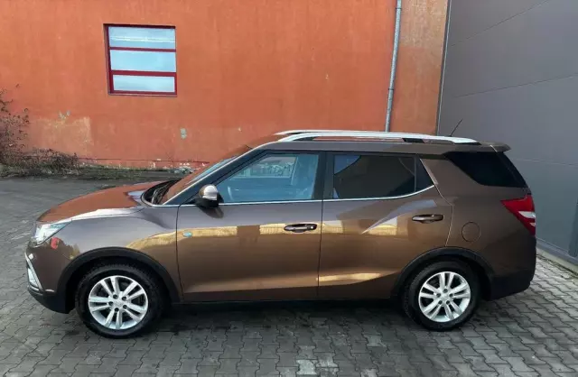 SSANGYONG XLV 