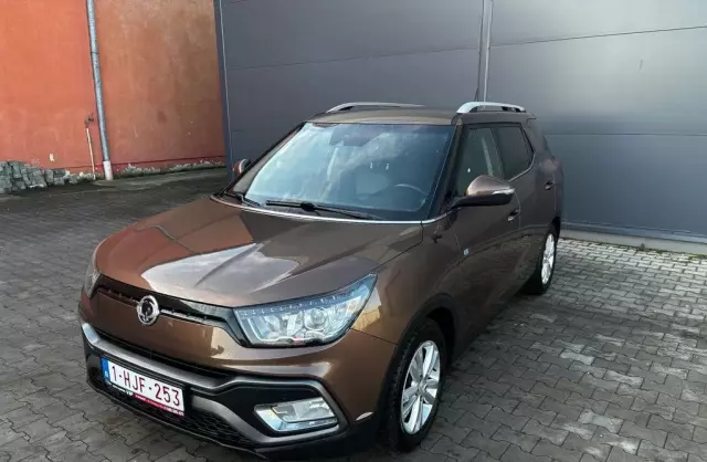 SSANGYONG XLV 