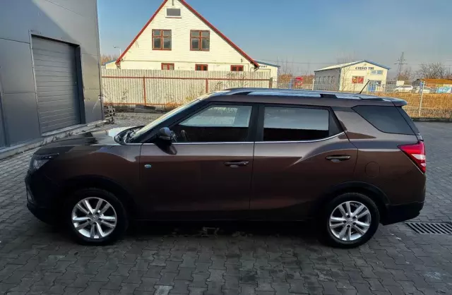 SSANGYONG XLV 