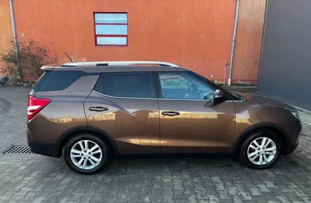 SSANGYONG XLV 