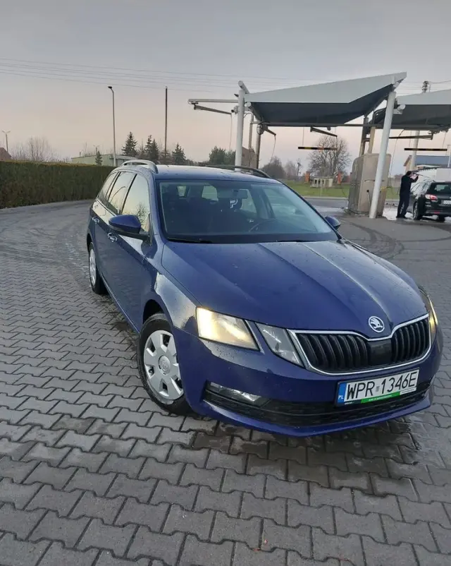 SKODA Octavia 1.6 TDI Edition