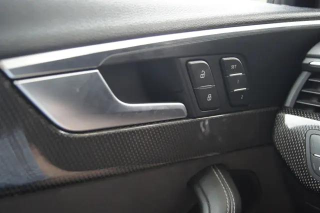 AUDI S4 Tiptronic