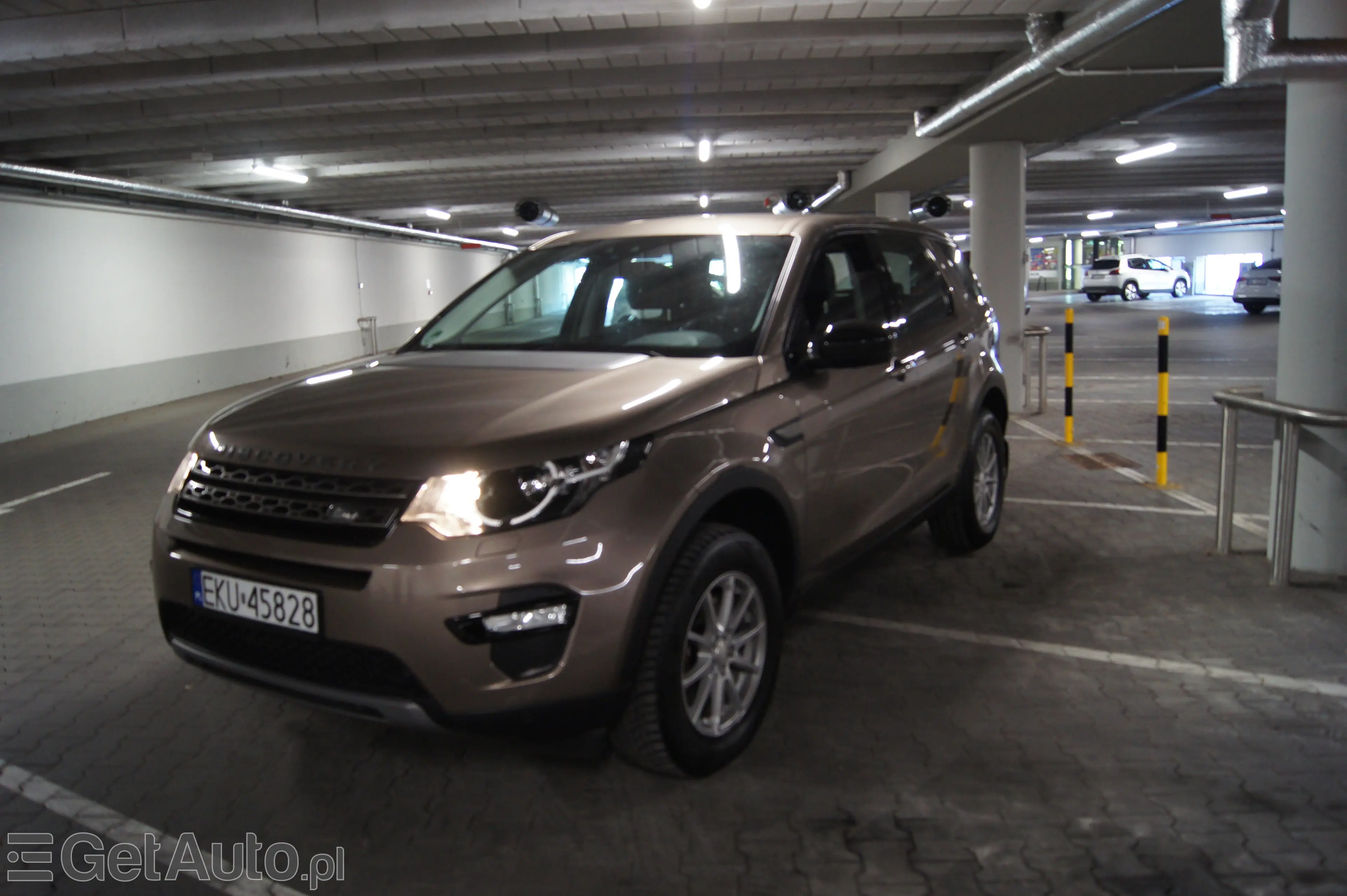 LAND ROVER Discovery SE
