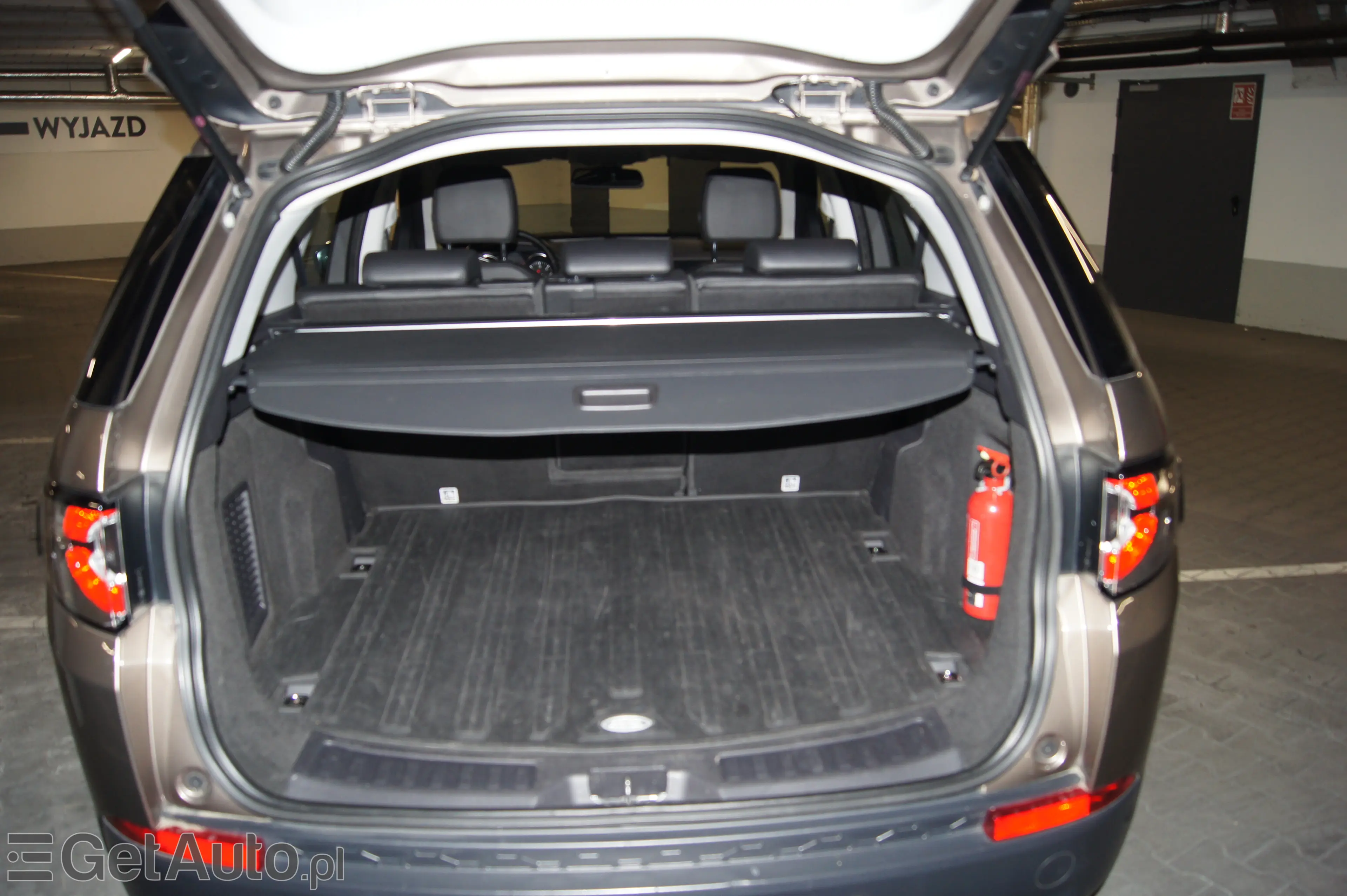 LAND ROVER Discovery SE