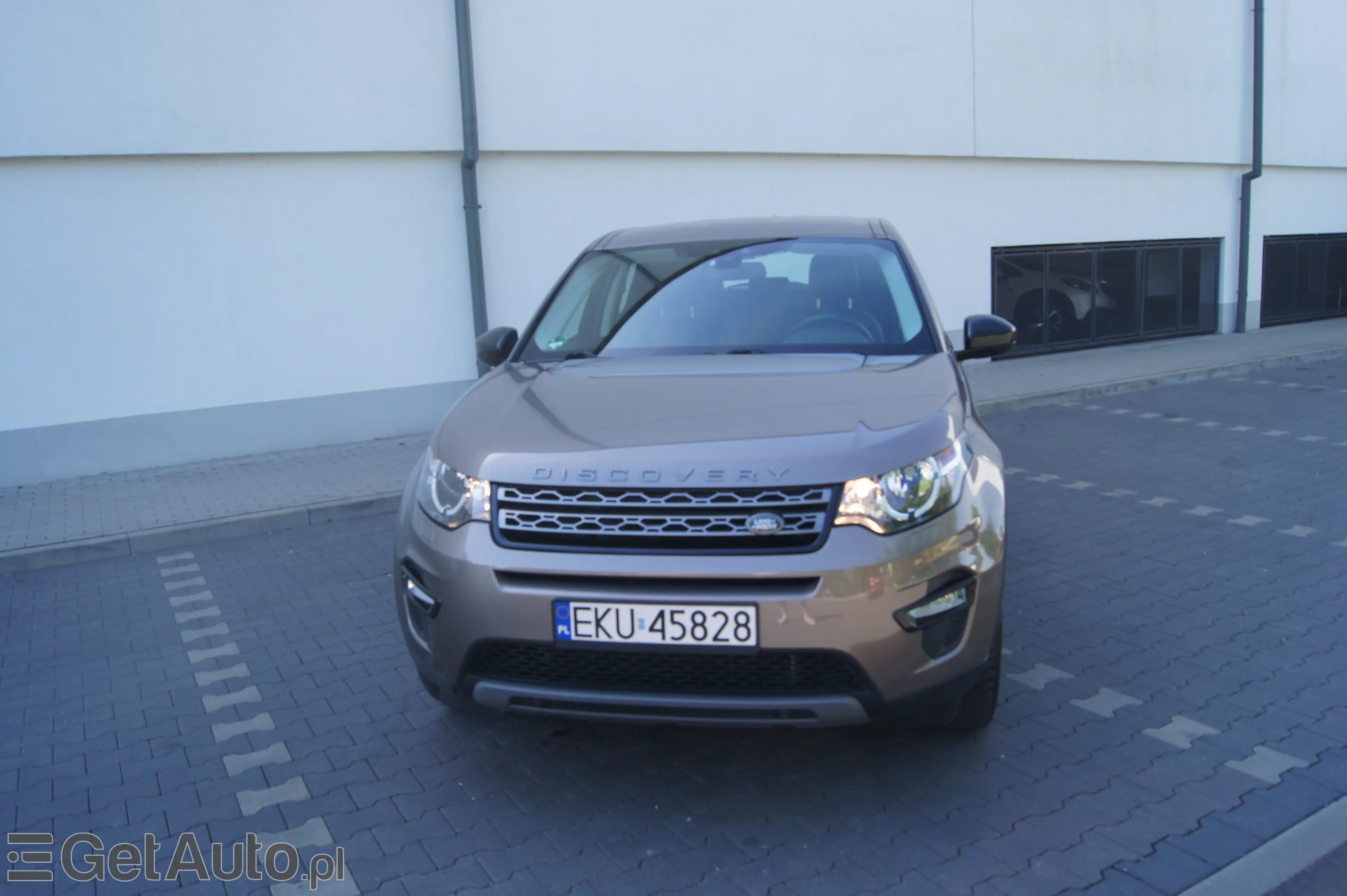 LAND ROVER Discovery SE