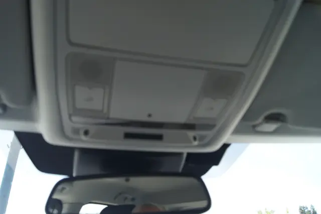 LAND ROVER Discovery SE
