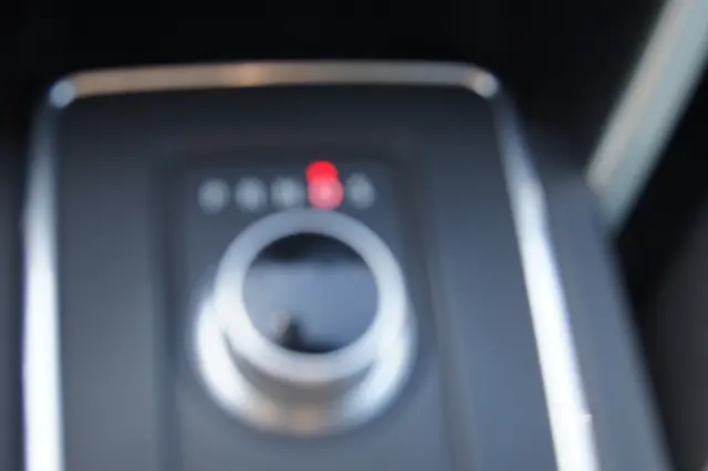 LAND ROVER Discovery SE