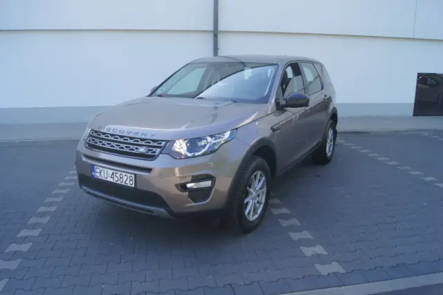 LAND ROVER Discovery SE