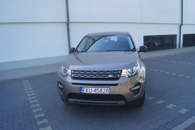 LAND ROVER Discovery SE