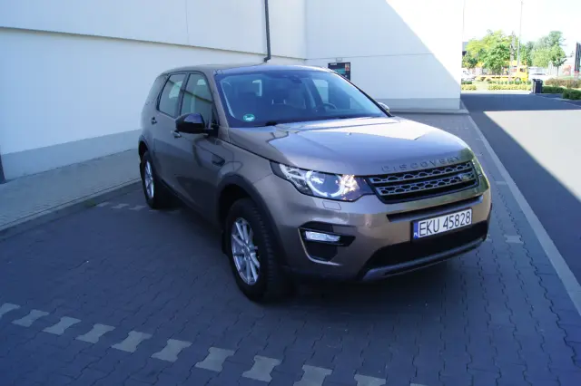LAND ROVER Discovery SE