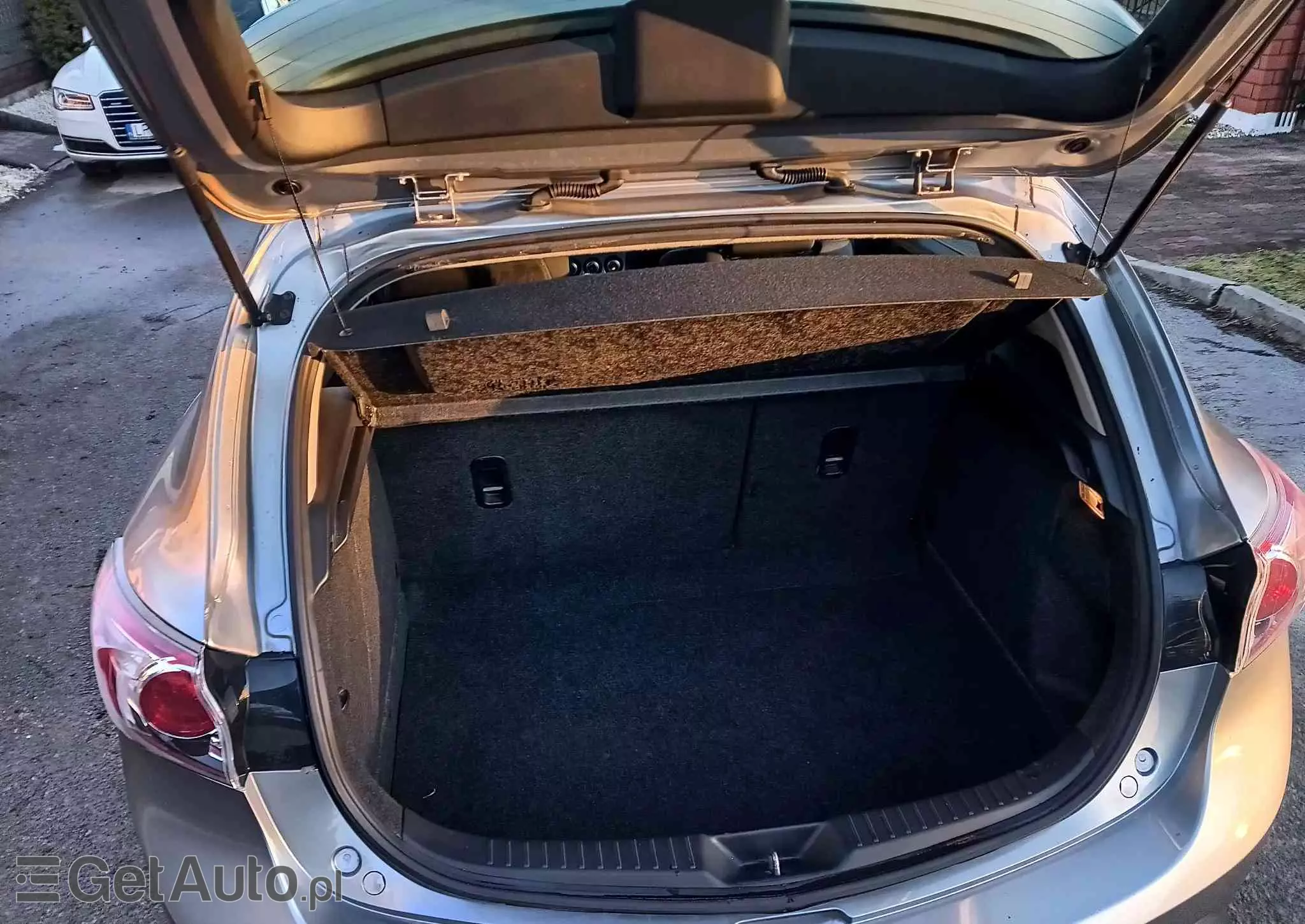 MAZDA 3 1.6 MZR High-Line