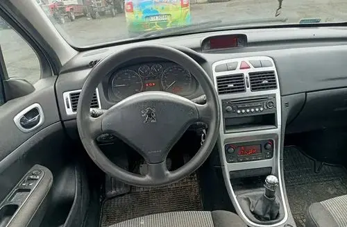 PEUGEOT 307 