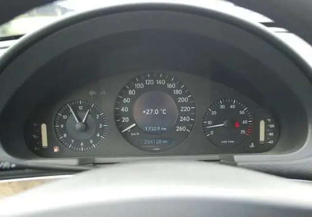 MERCEDES-BENZ Klasa E 