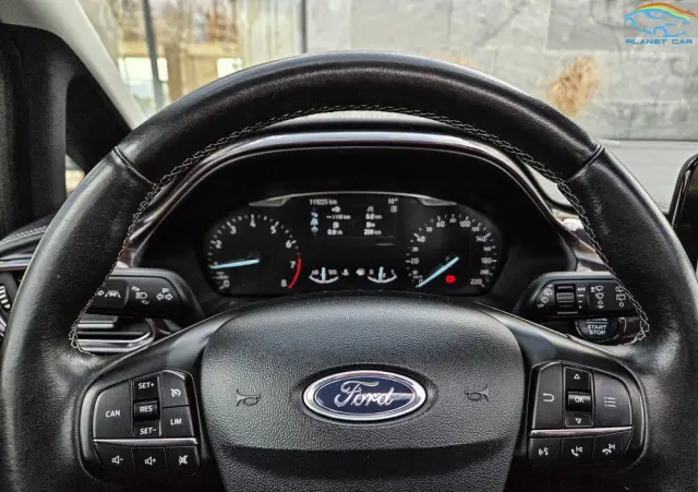 FORD Fiesta 1.0 EcoBoost STart-Stop Titanium