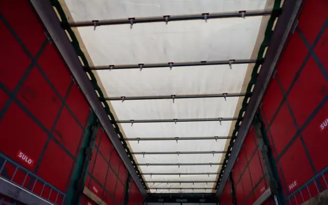 WIELTON PRZYCZEPA 8,1M / TANDEM / PRZEJAZDOWA / 2021 ROK 