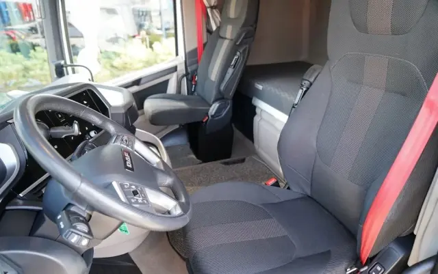 DAF XG 480 / KLIMATYZACJA  POSTOJOWA  /  2023 R 