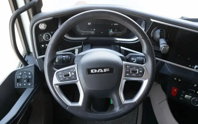 DAF XG 480 / KLIMATYZACJA  POSTOJOWA  /  2023 R 