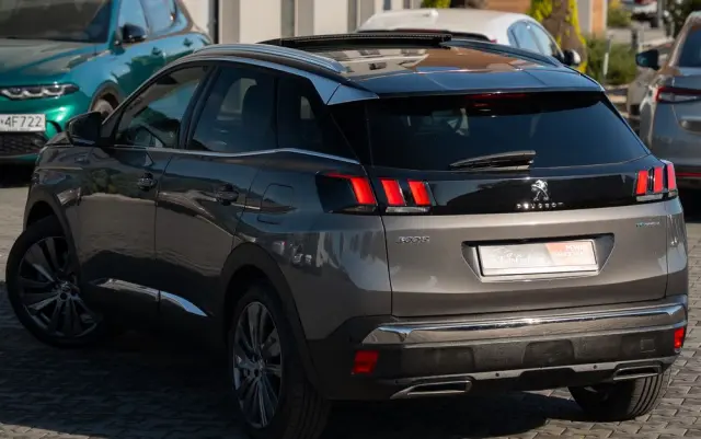 PEUGEOT 3008 1.6 PureTech Hybrid4 PHEV GT Pack S&S EAT8