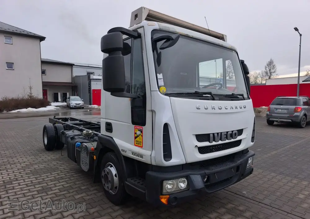 IVECO Eurocargo 100e18 rama do zabudowy 6,4m  poduszka klima 