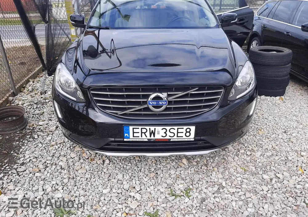VOLVO XC 60 D4 Momentum