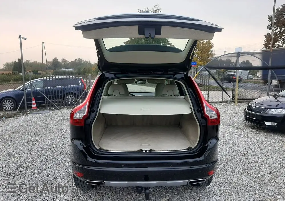 VOLVO XC 60 D4 Momentum