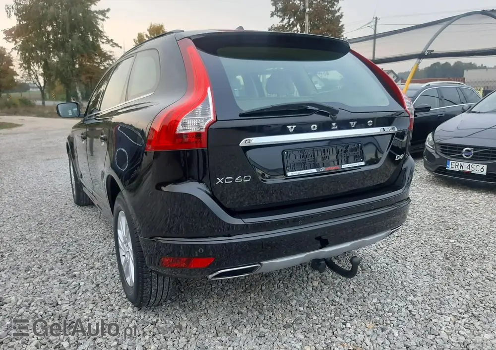 VOLVO XC 60 D4 Momentum