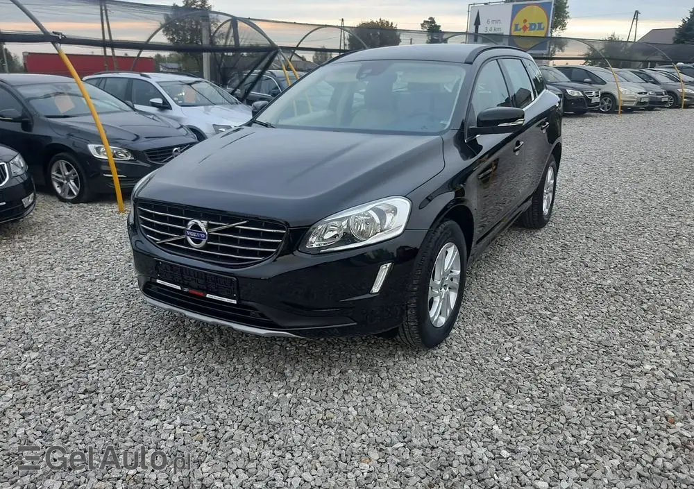 VOLVO XC 60 D4 Momentum