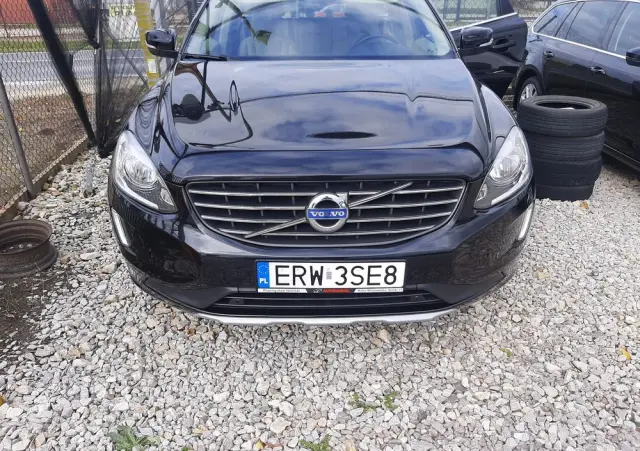 VOLVO XC 60 D4 Momentum