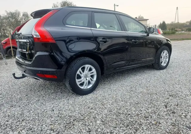 VOLVO XC 60 D4 Momentum