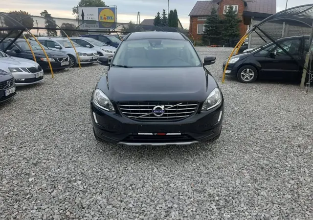 VOLVO XC 60 D4 Momentum