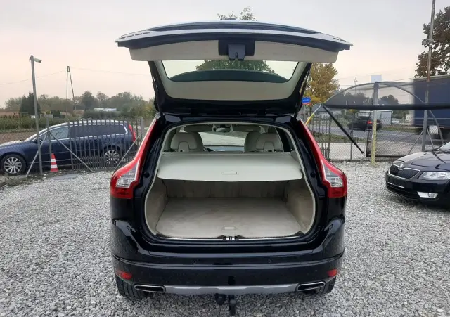 VOLVO XC 60 D4 Momentum