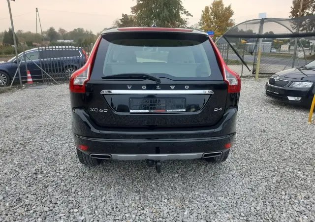 VOLVO XC 60 D4 Momentum